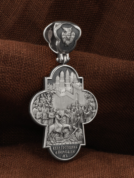 Крест из белого золота