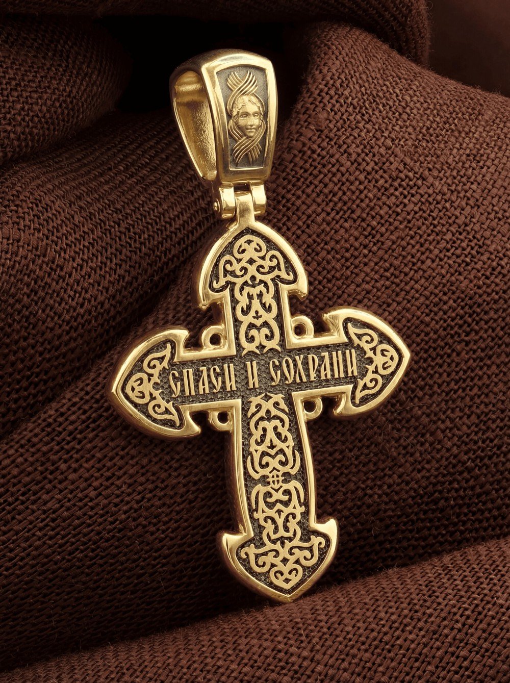 Крест из лимонного золота
