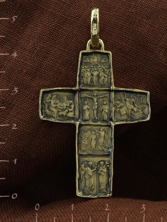 Крест из зелёного золота
