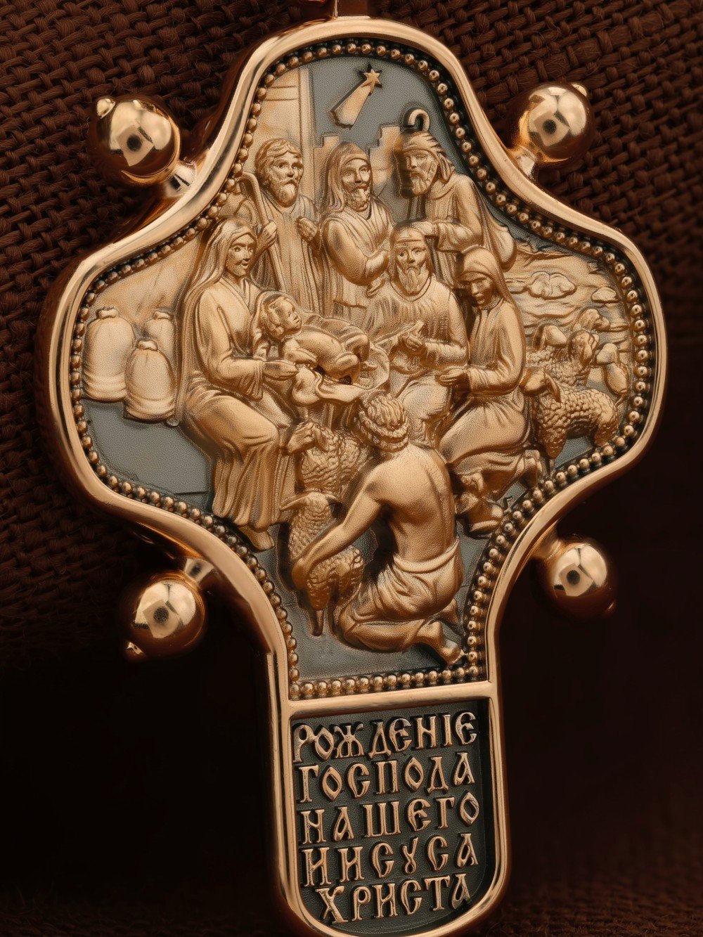 Крест из золота