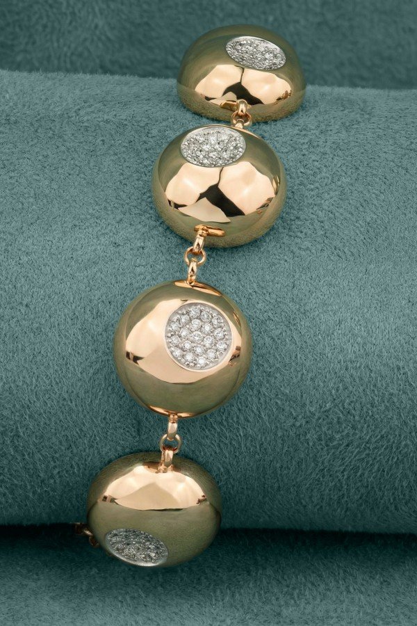 Браслет из золота c бриллиантами