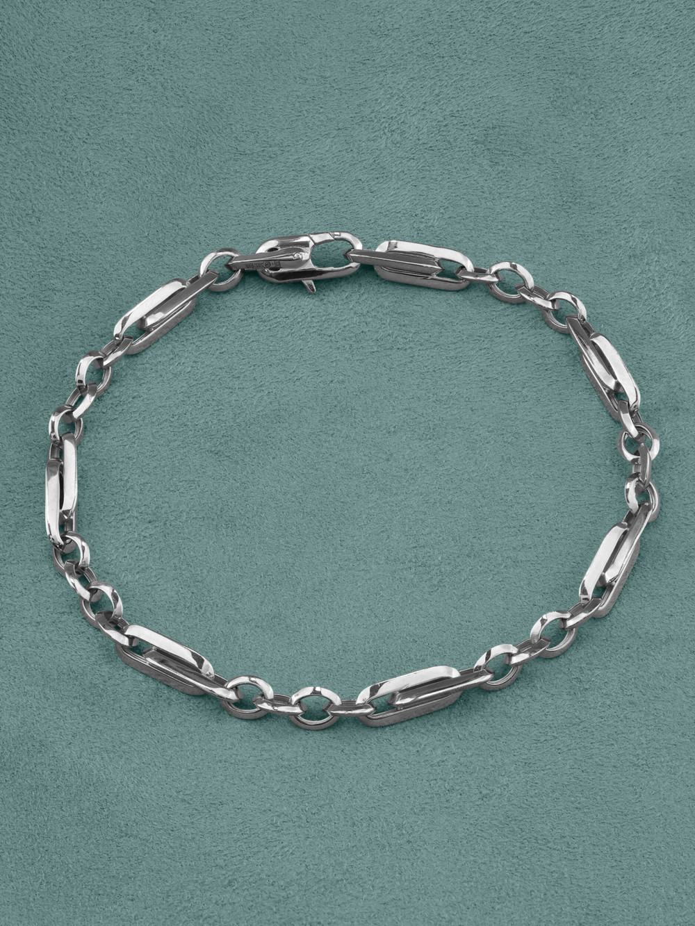 Браслет из белого золота