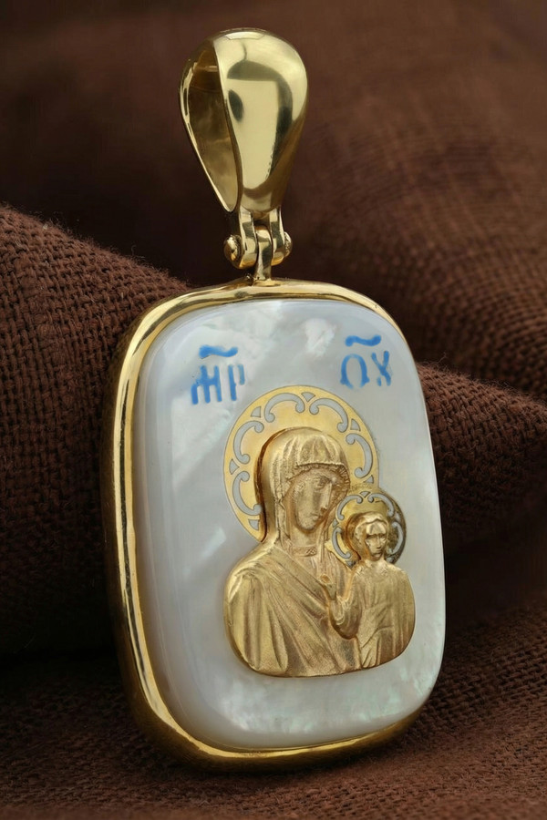 Образок из лимонного золота c эмаль и перламутром