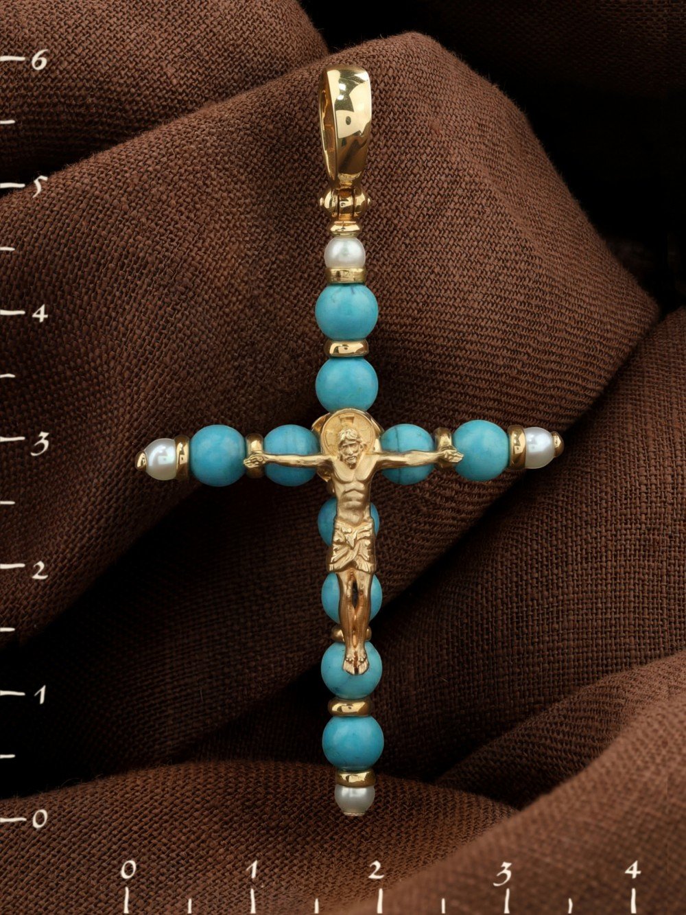 Крест из лимонного золота c жемчугом и бирюзой