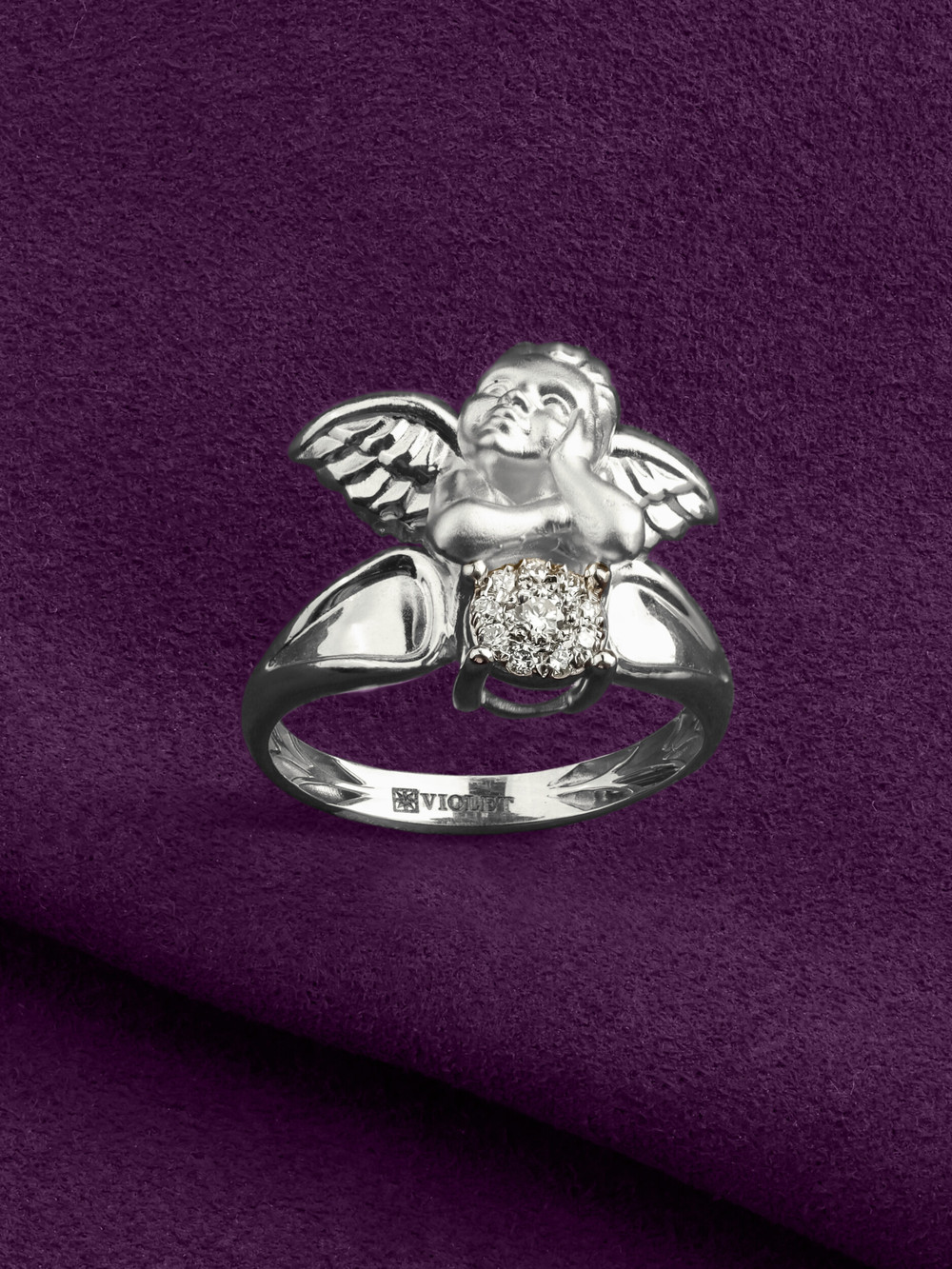 Кольцо из белого золота c бриллиантами