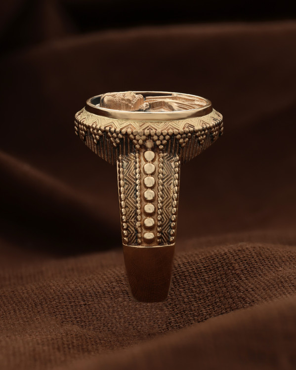 Кольцо из золота