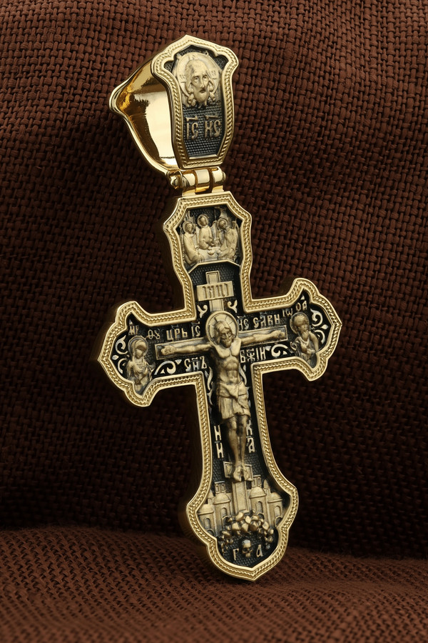 Крест из лимонного золота