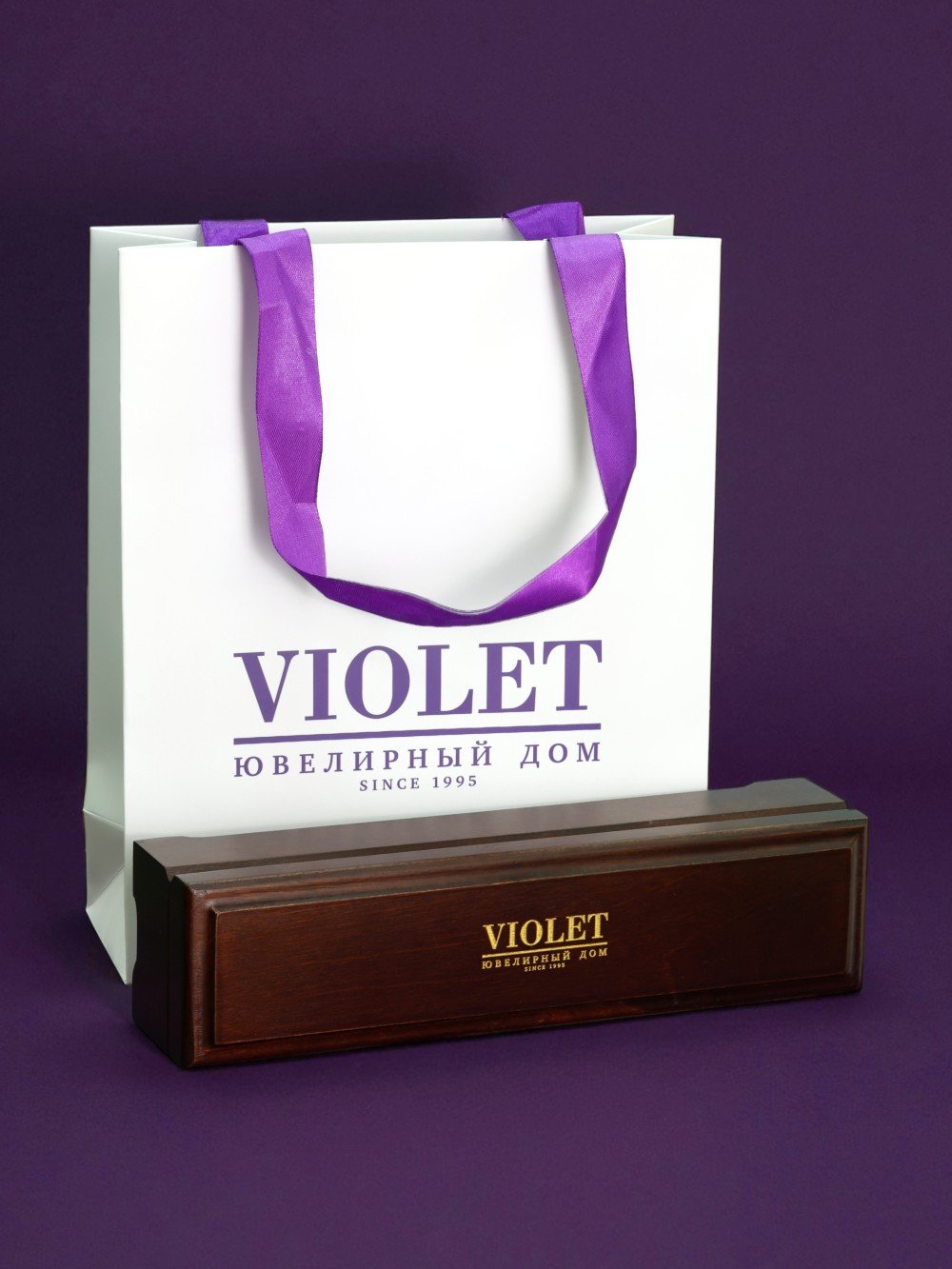 Браслет из золота c бирюзой и лазуритом