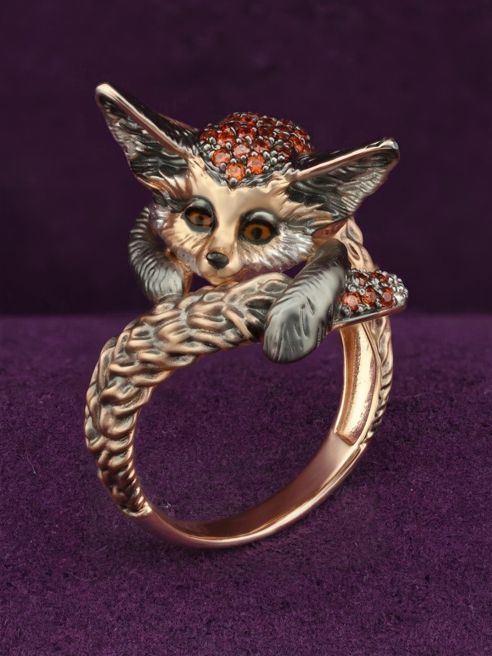 Кольцо из золота c эмалью и фианитом