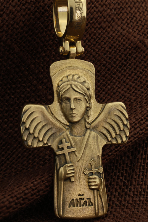 Крест из лимонного золота