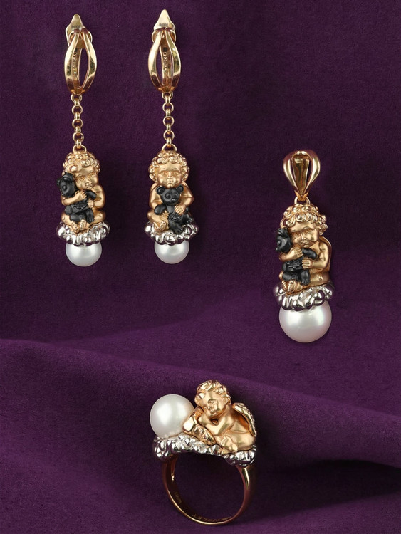 Подвеска из золота c жемчугом