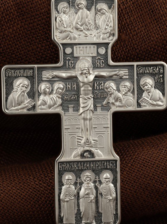 Крест из белого золота