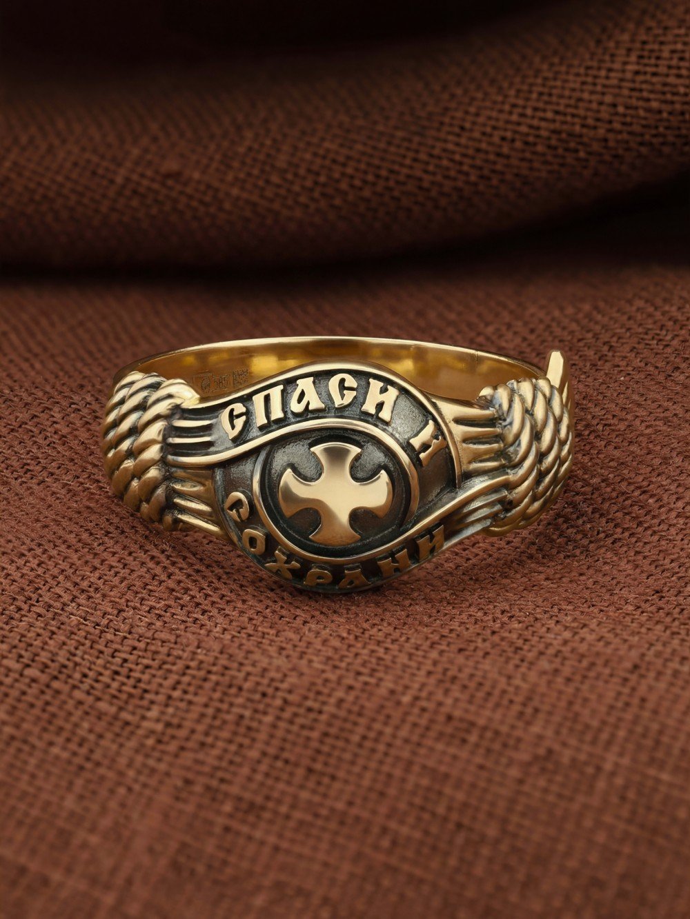 Кольцо из лимонного золота