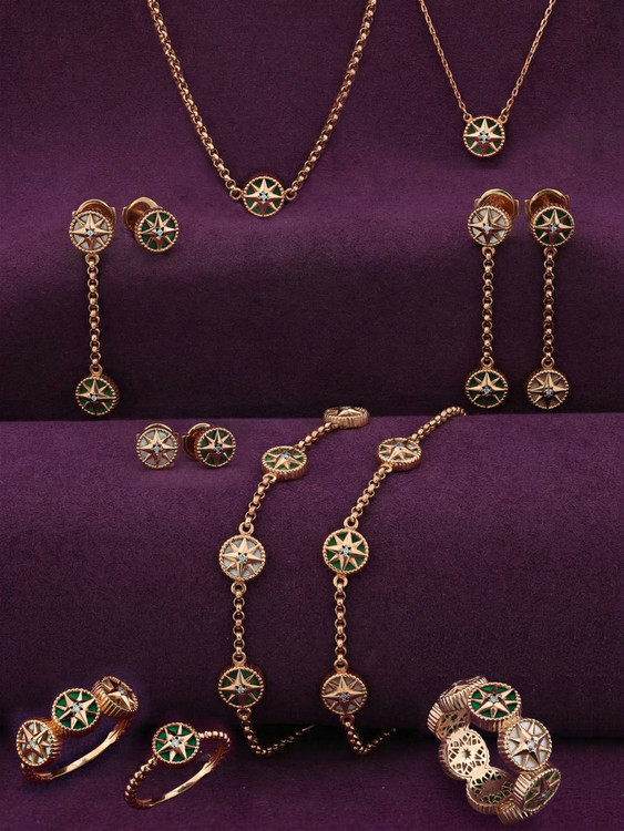 Браслет из золота c бриллиантами, малахитом и перламутром